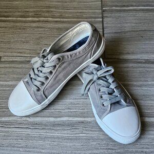 Ben Sherman Men’s Canvas Sneakers – Size 8
